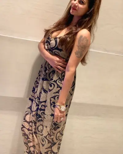 Doodh Bowli Escort